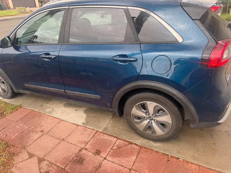 2017 Kia Niro - Image 5 of 5
