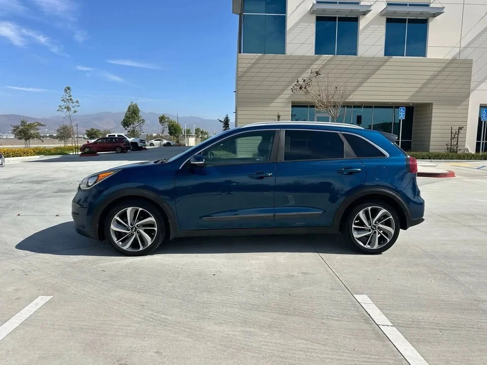 2017 Kia Niro - Image 3 of 20