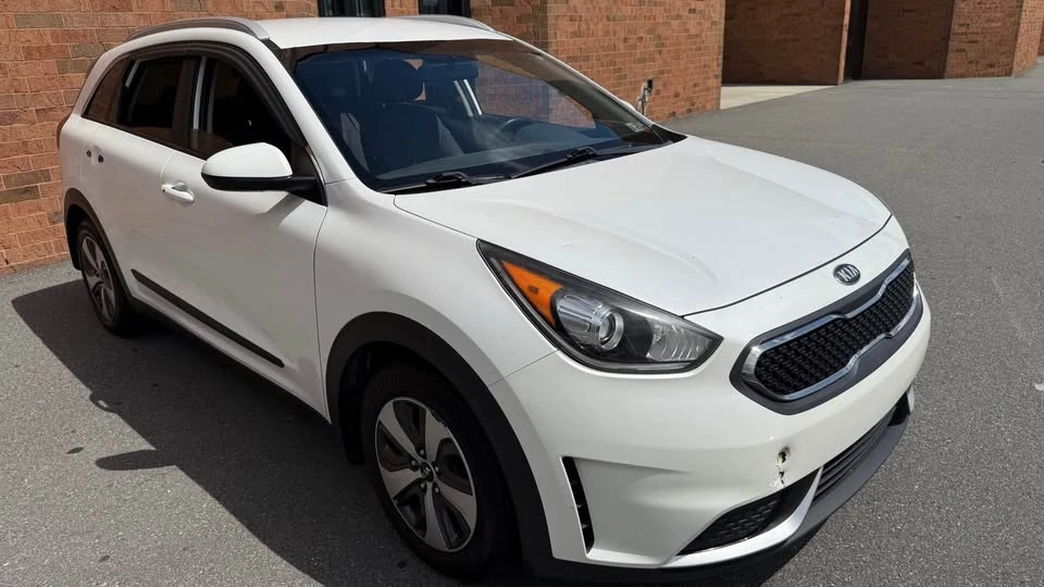 2017 Kia Niro - Image 18 of 18