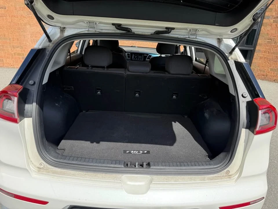 2017 Kia Niro - Image 7 of 18