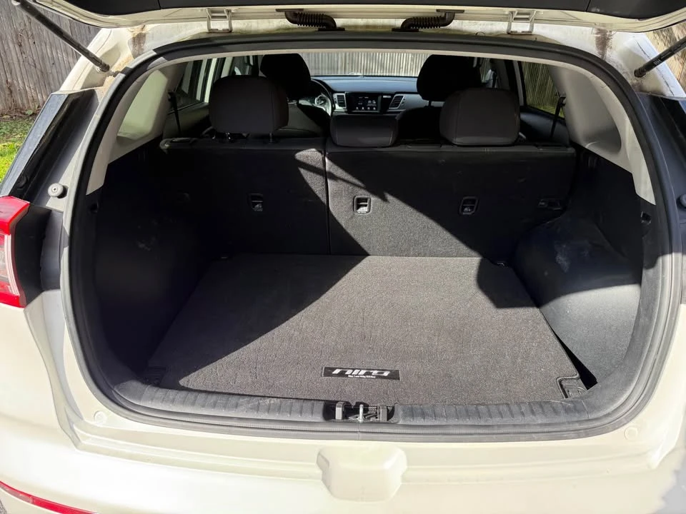 2017 Kia Niro - Image 11 of 18