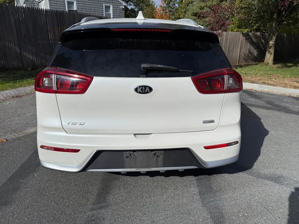 2017 Kia Niro - Image 16 of 18