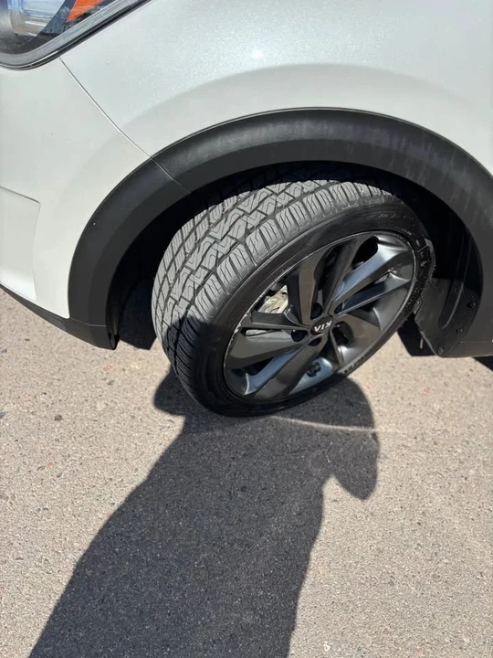 2017 Kia Niro - Image 7 of 10