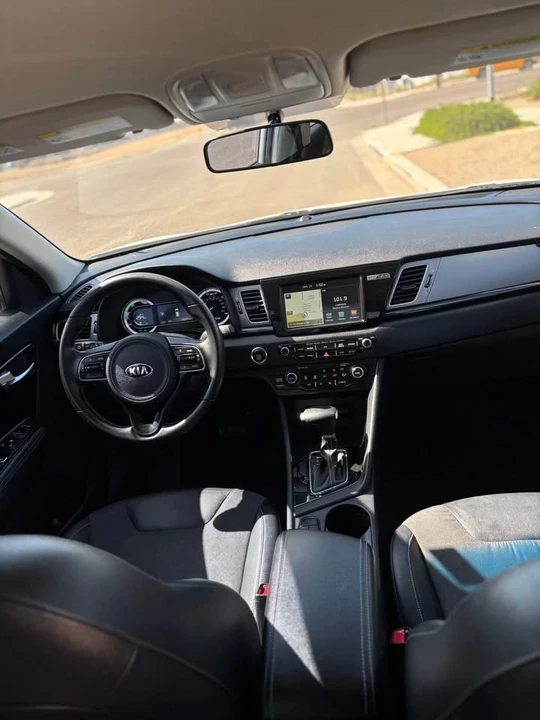 2017 Kia Niro - Image 6 of 10