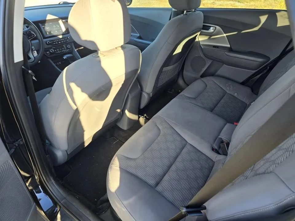 2017 Kia Niro - Image 5 of 11