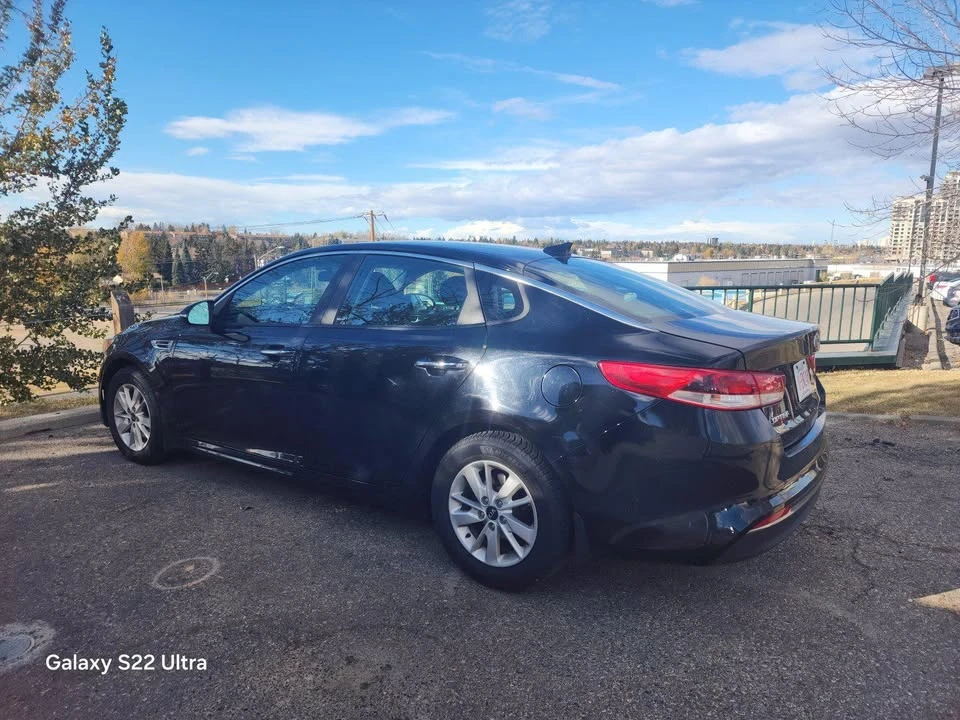 2017 Kia Optima/K5 - Image 2 of 5