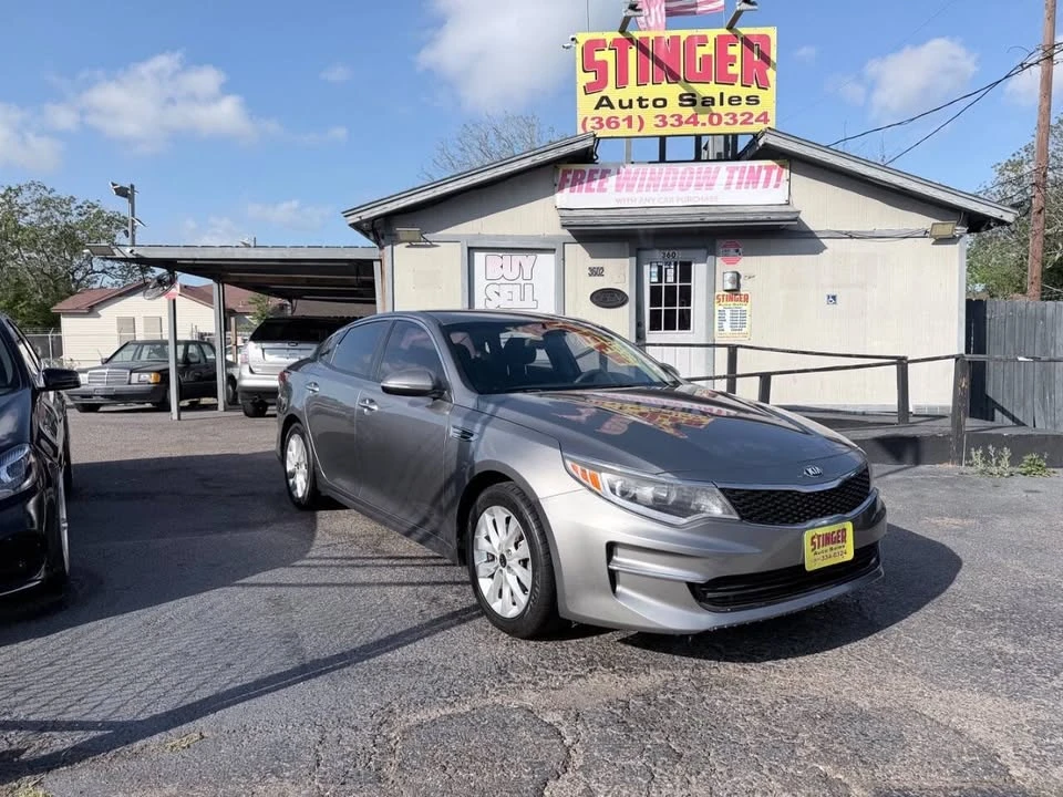 2017 Kia Optima/K5 - Image 2 of 16