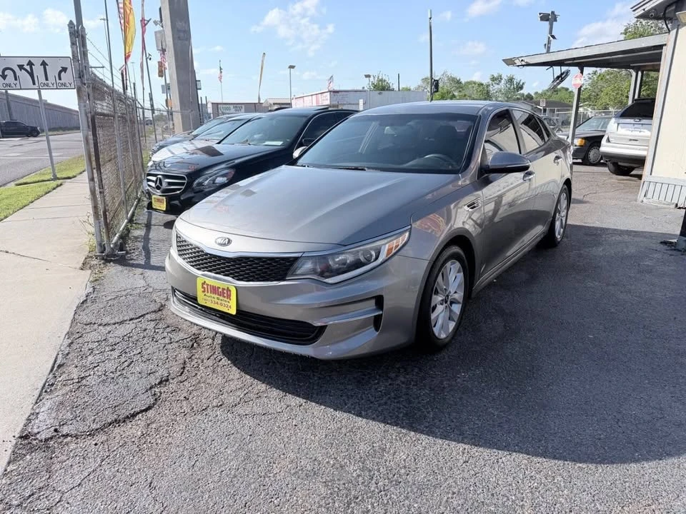 2017 Kia Optima/K5 - Image 4 of 16
