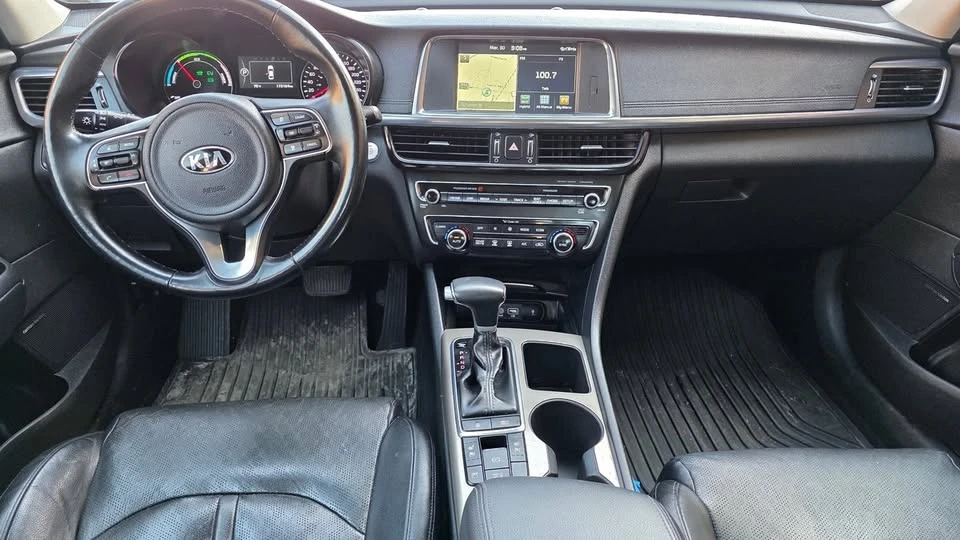 2017 Kia Optima/K5 - Image 11 of 16