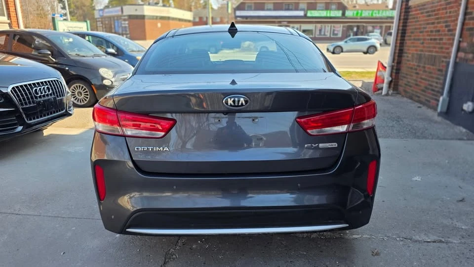 2017 Kia Optima/K5 - Image 14 of 16
