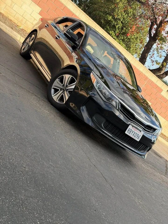 2017 Kia Optima/K5 - Image 9 of 19