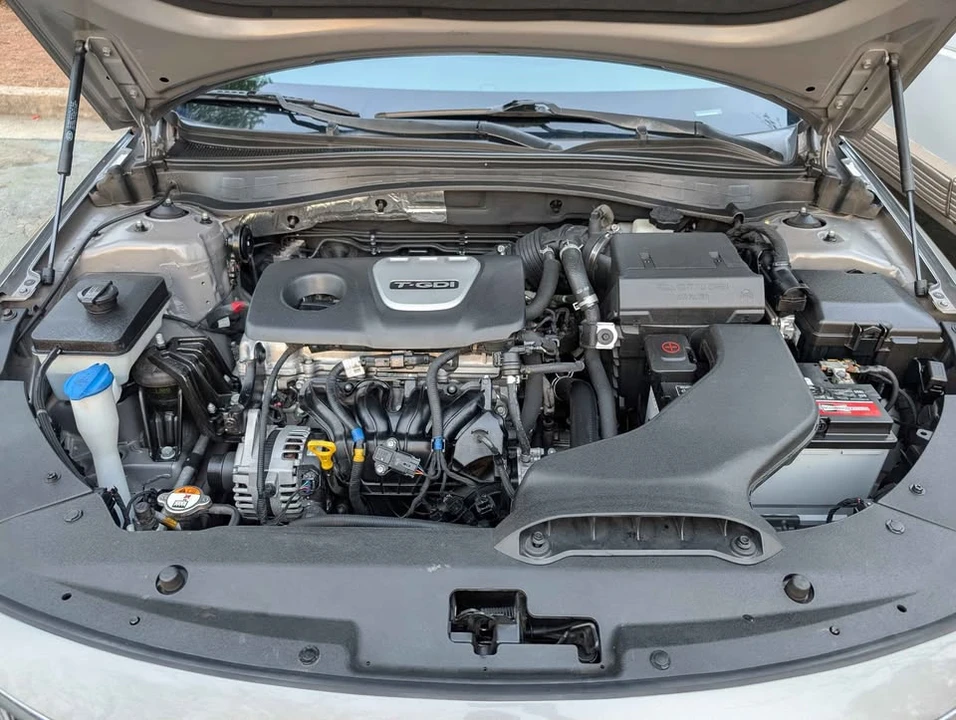 2017 Kia Optima/K5 - Image 8 of 8
