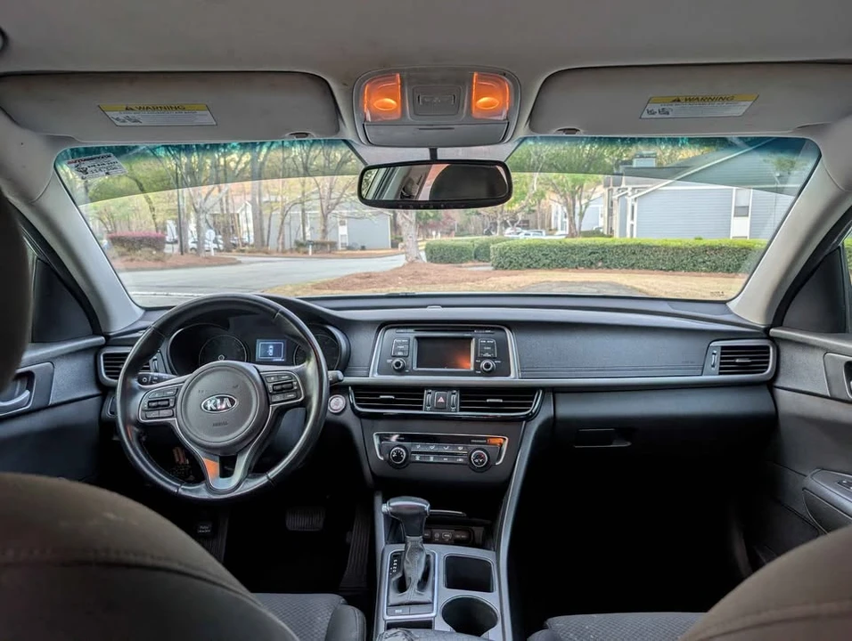 2017 Kia Optima/K5 - Image 5 of 8