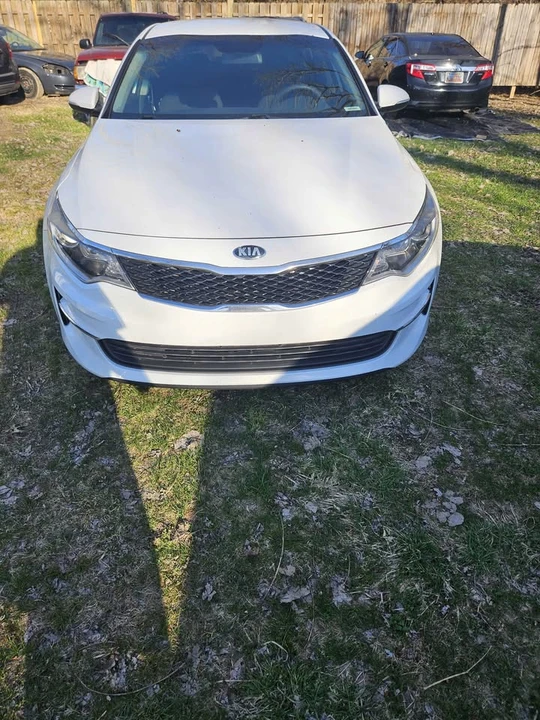2017 Kia Optima/K5 - Image 3 of 8