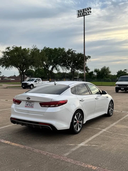 2017 Kia Optima/K5 - Image 3 of 6