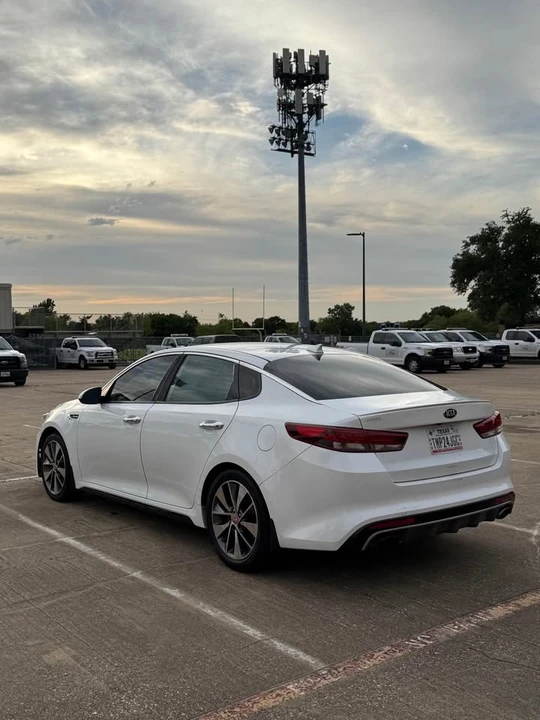 2017 Kia Optima/K5 - Image 4 of 6