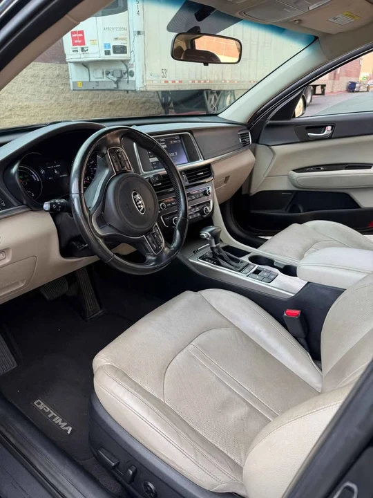 2017 Kia Optima/K5 - Image 15 of 20