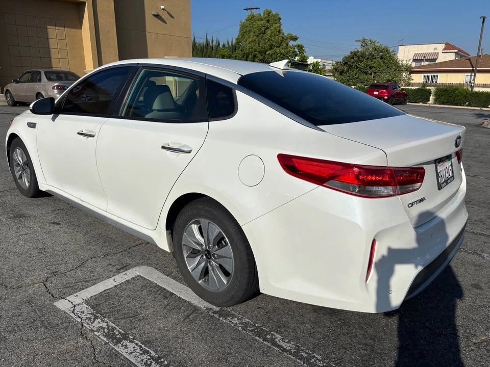 2017 Kia Optima/K5 - Image 3 of 10