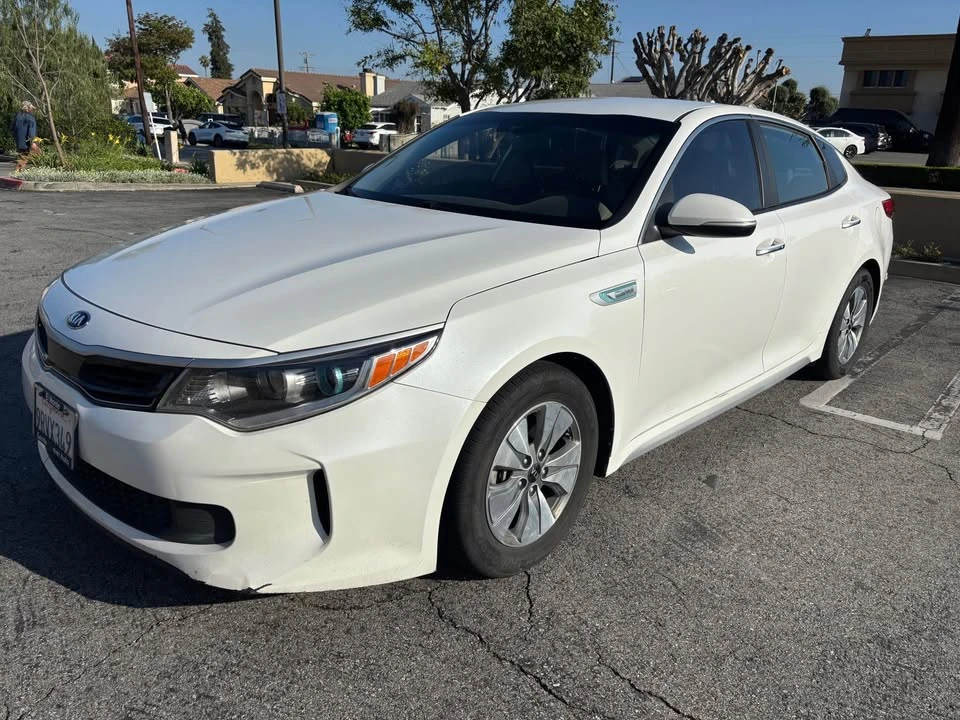 2017 Kia Optima/K5 - Image 7 of 10