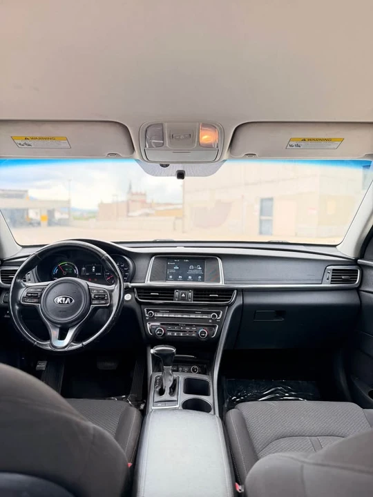 2017 Kia Optima/K5 - Image 14 of 19