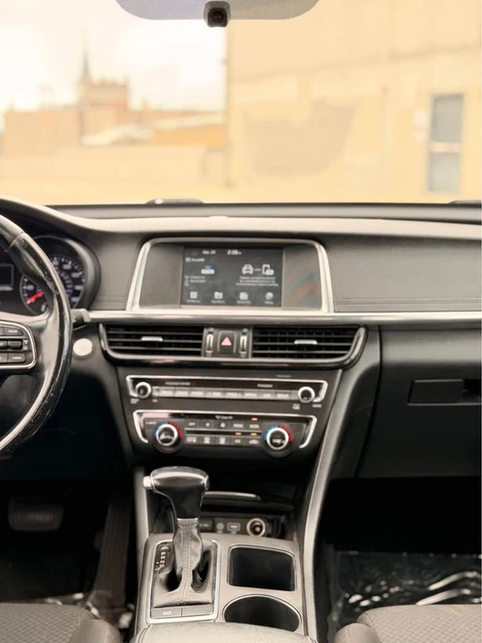 2017 Kia Optima/K5 - Image 18 of 19
