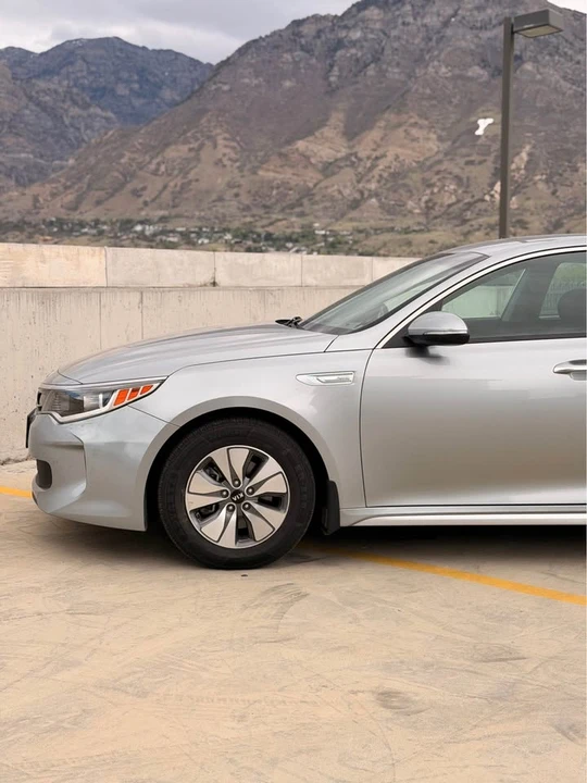 2017 Kia Optima/K5 - Image 11 of 19