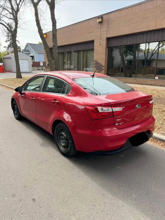 2017 Kia Rio - Image 4 of 9