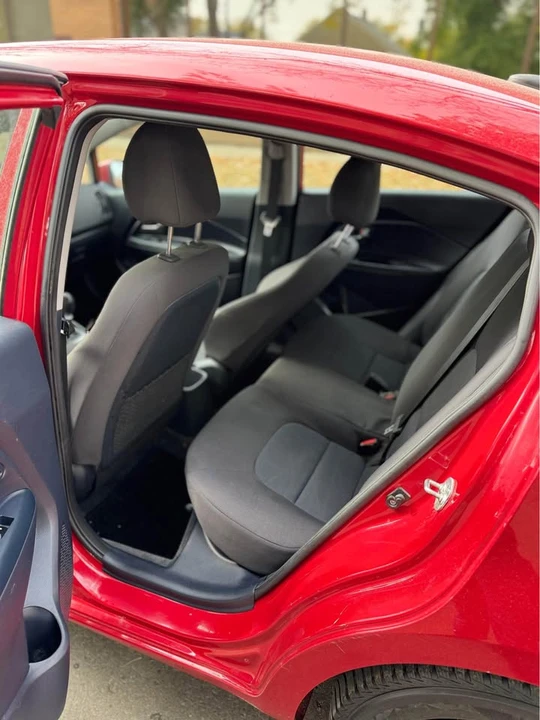 2017 Kia Rio - Image 8 of 9