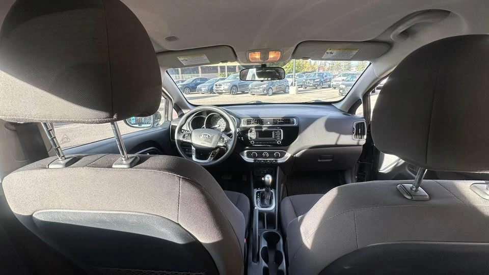 2017 Kia Rio - Image 7 of 12