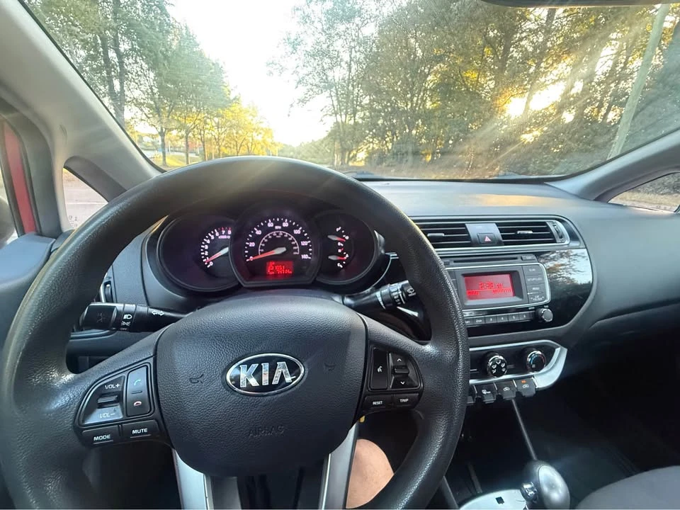 2017 Kia Rio - Image 14 of 15