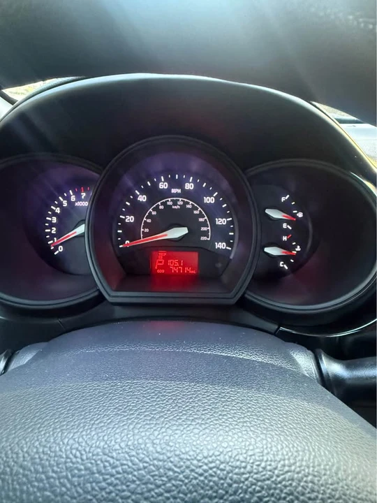 2017 Kia Rio - Image 15 of 15