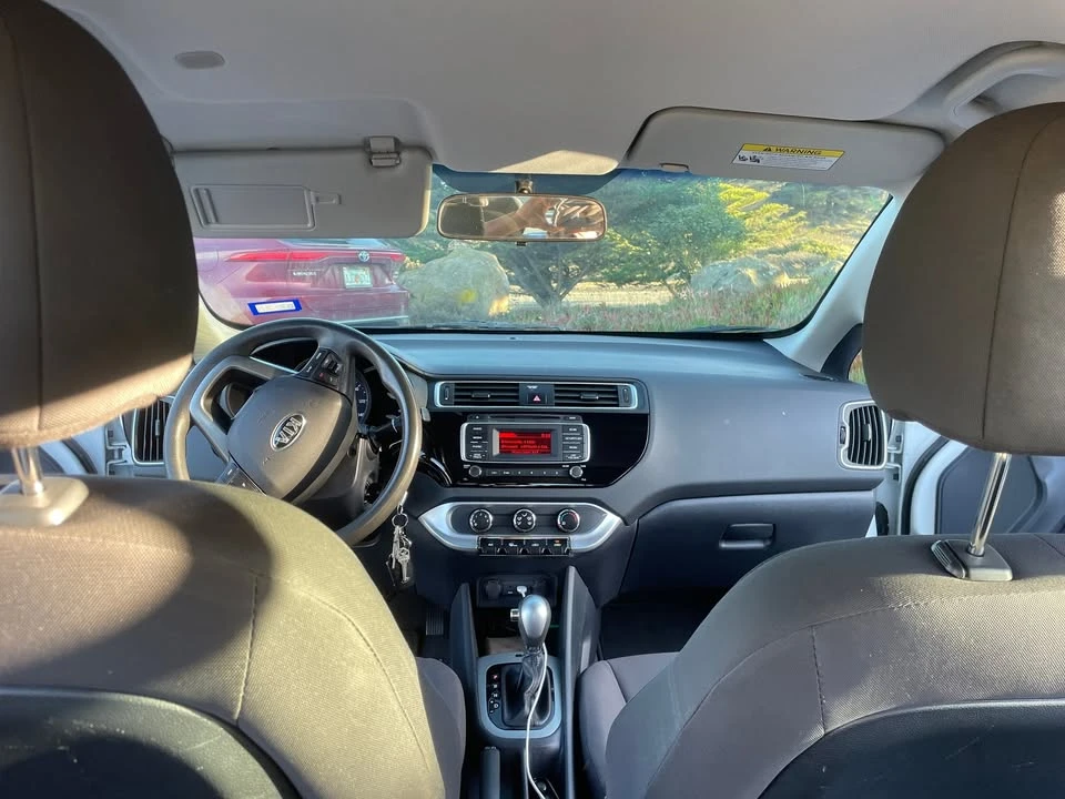 2017 Kia Rio - Image 12 of 14