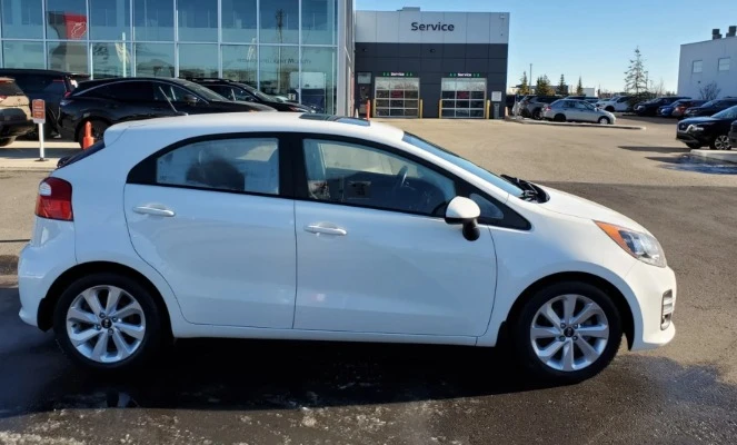 2017 Kia Rio - Image 8 of 15