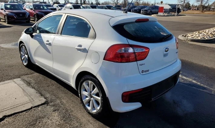 2017 Kia Rio - Image 5 of 15