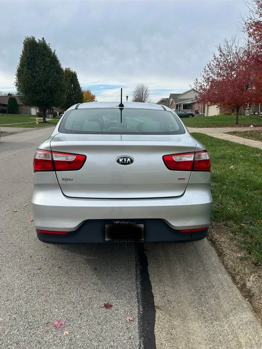 2017 Kia Rio - Image 3 of 9
