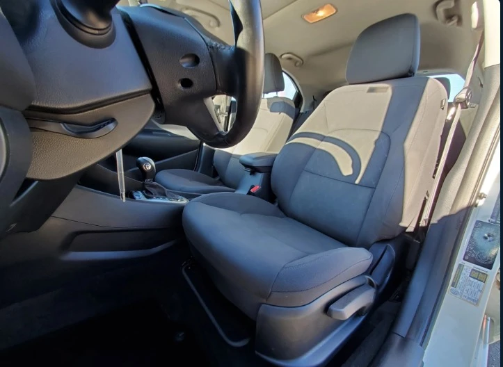 2017 Kia Rio - Image 9 of 15