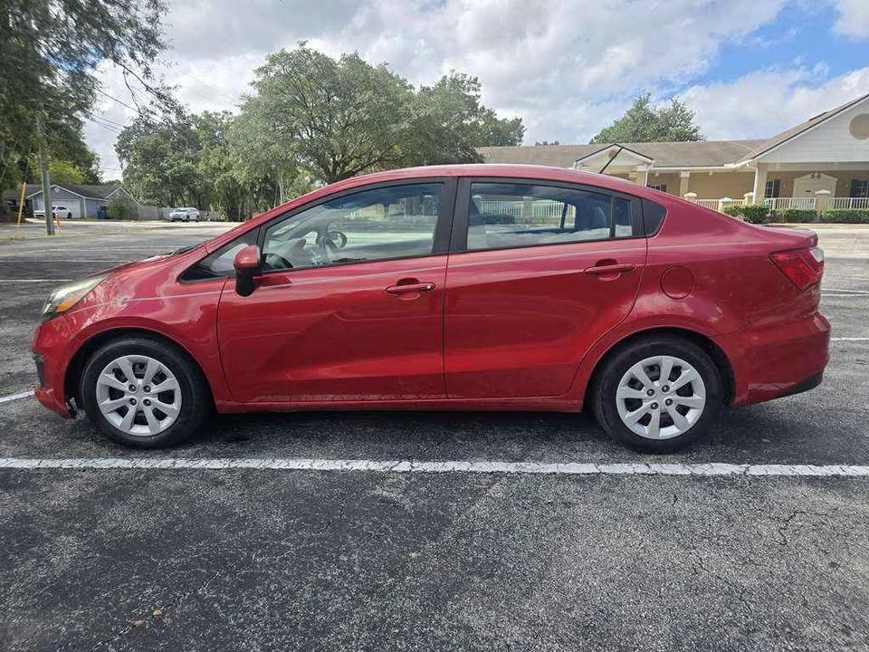 2017 Kia Rio - Image 5 of 18