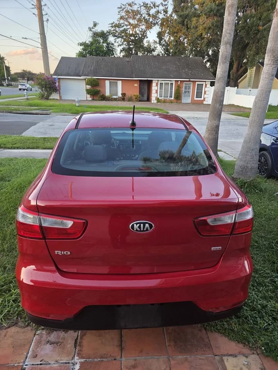 2017 Kia Rio - Image 3 of 8