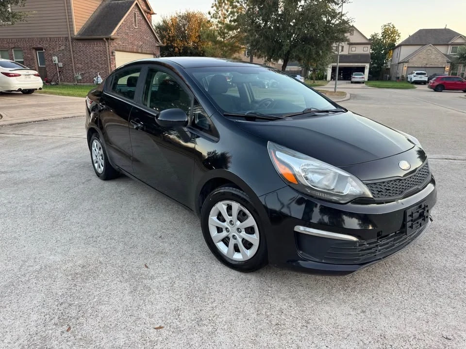 2017 Kia Rio - Image 2 of 7