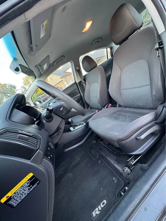 2017 Kia Rio - Image 5 of 7