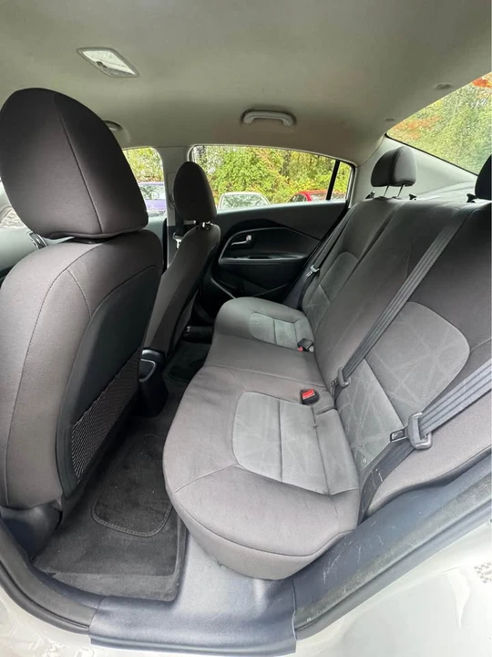 2017 Kia Rio - Image 12 of 12