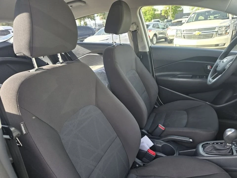 2017 Kia Rio - Image 10 of 17