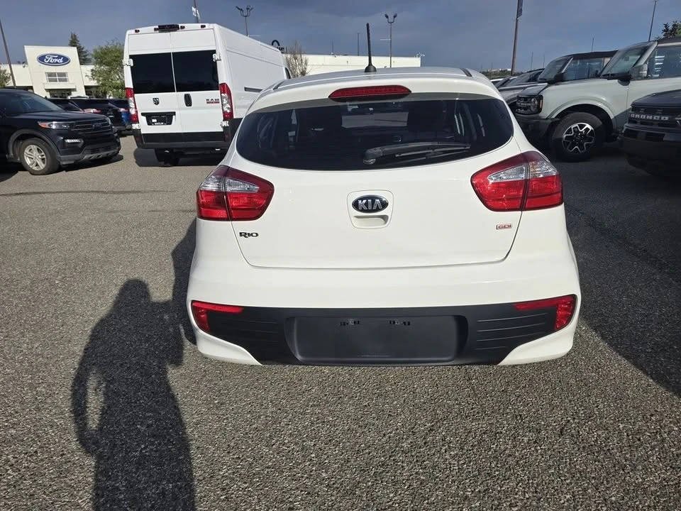 2017 Kia Rio - Image 6 of 17