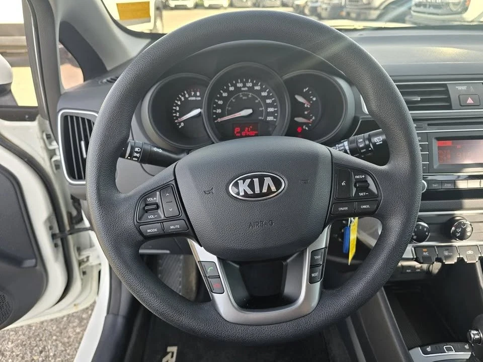 2017 Kia Rio - Image 16 of 17