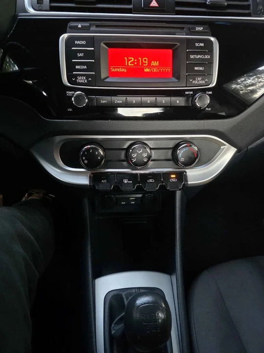 2017 Kia Rio - Image 14 of 14