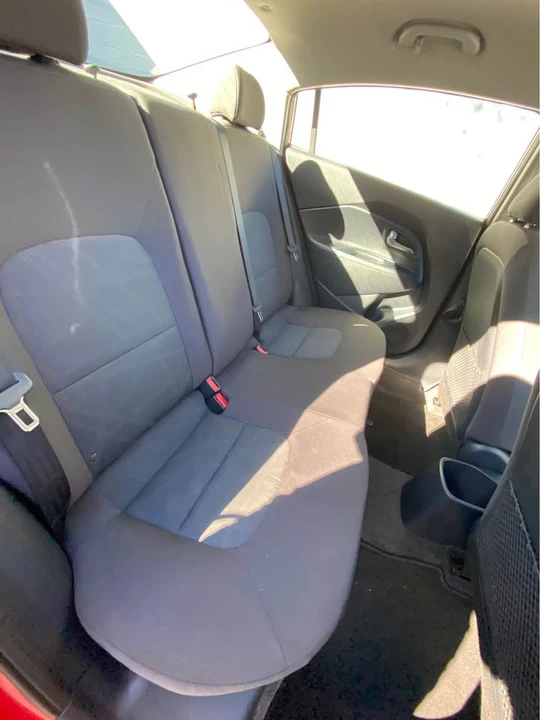 2017 Kia Rio - Image 5 of 11