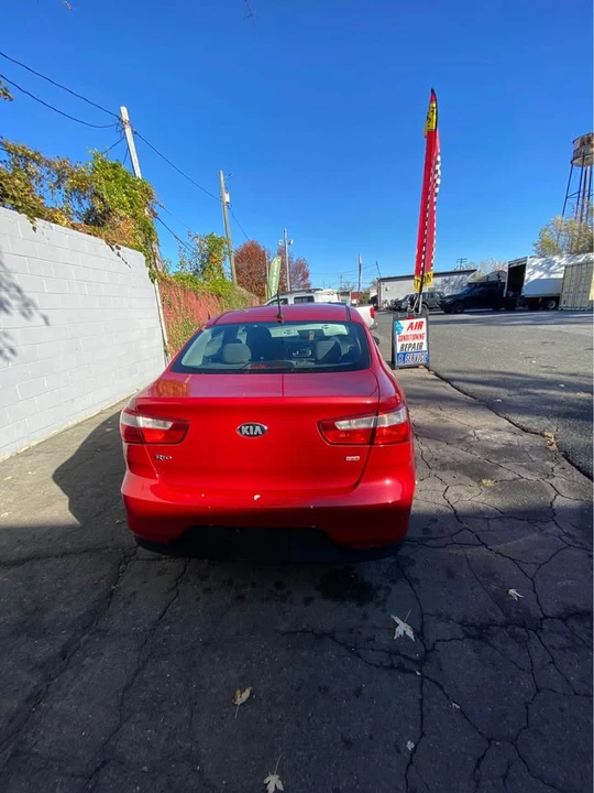 2017 Kia Rio - Image 9 of 11