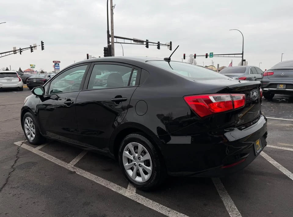 2017 Kia Rio - Image 7 of 19