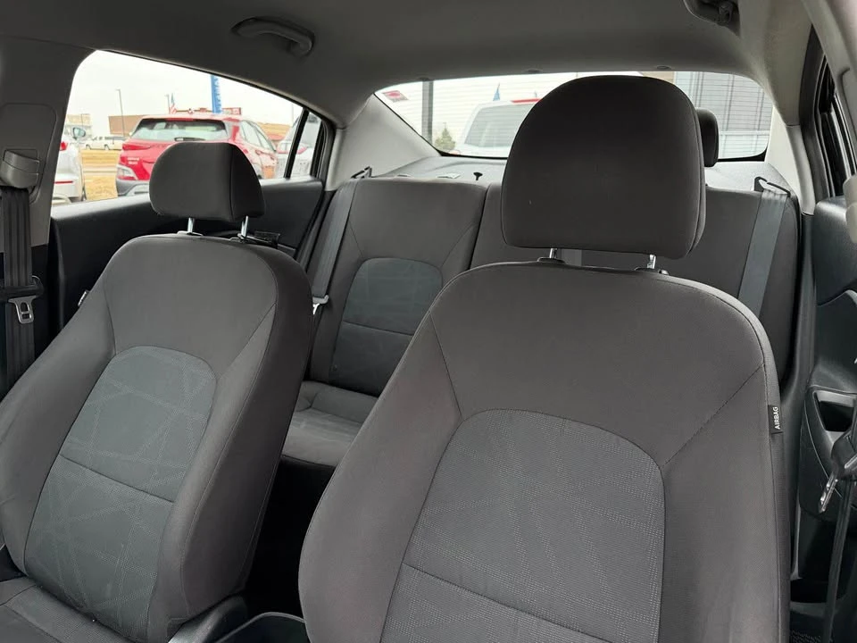 2017 Kia Rio - Image 13 of 19