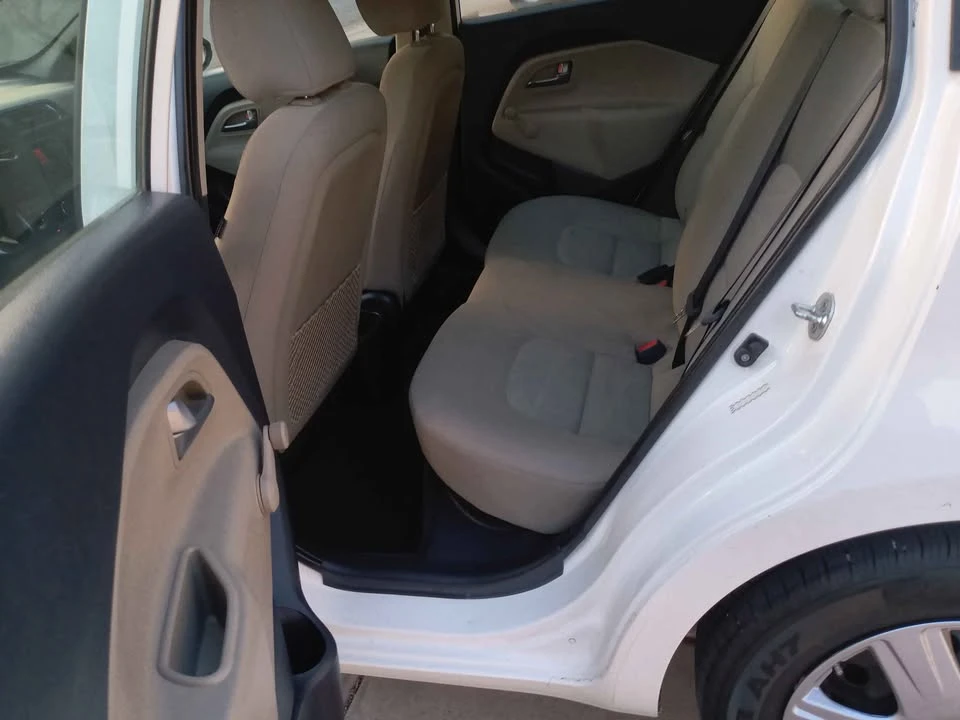 2017 Kia Rio - Image 18 of 19